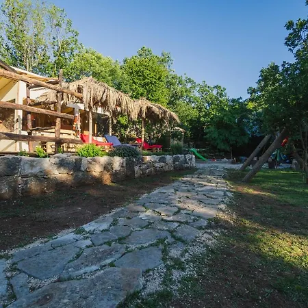 Valley Retreat *
