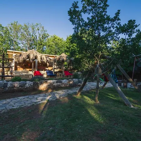 Valley Retreat
